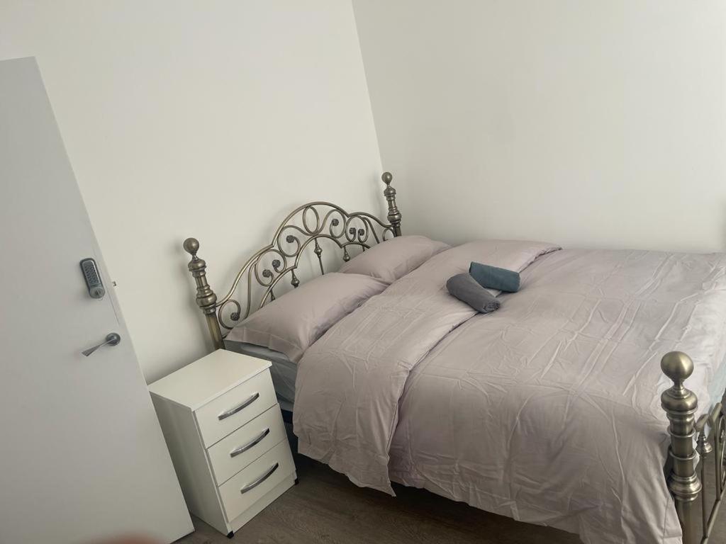 Rahal Ilford Apartment ภายนอก รูปภาพ