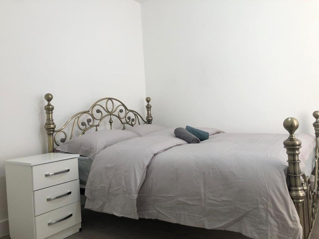 Rahal Ilford Apartment ภายนอก รูปภาพ