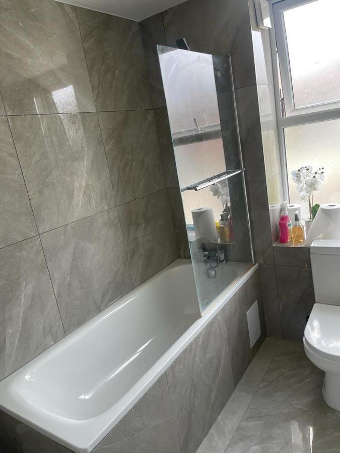 Rahal Ilford Apartment ภายนอก รูปภาพ