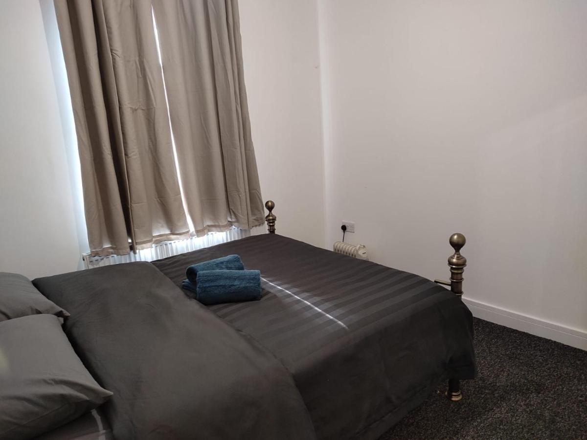 Rahal Ilford Apartment ภายนอก รูปภาพ