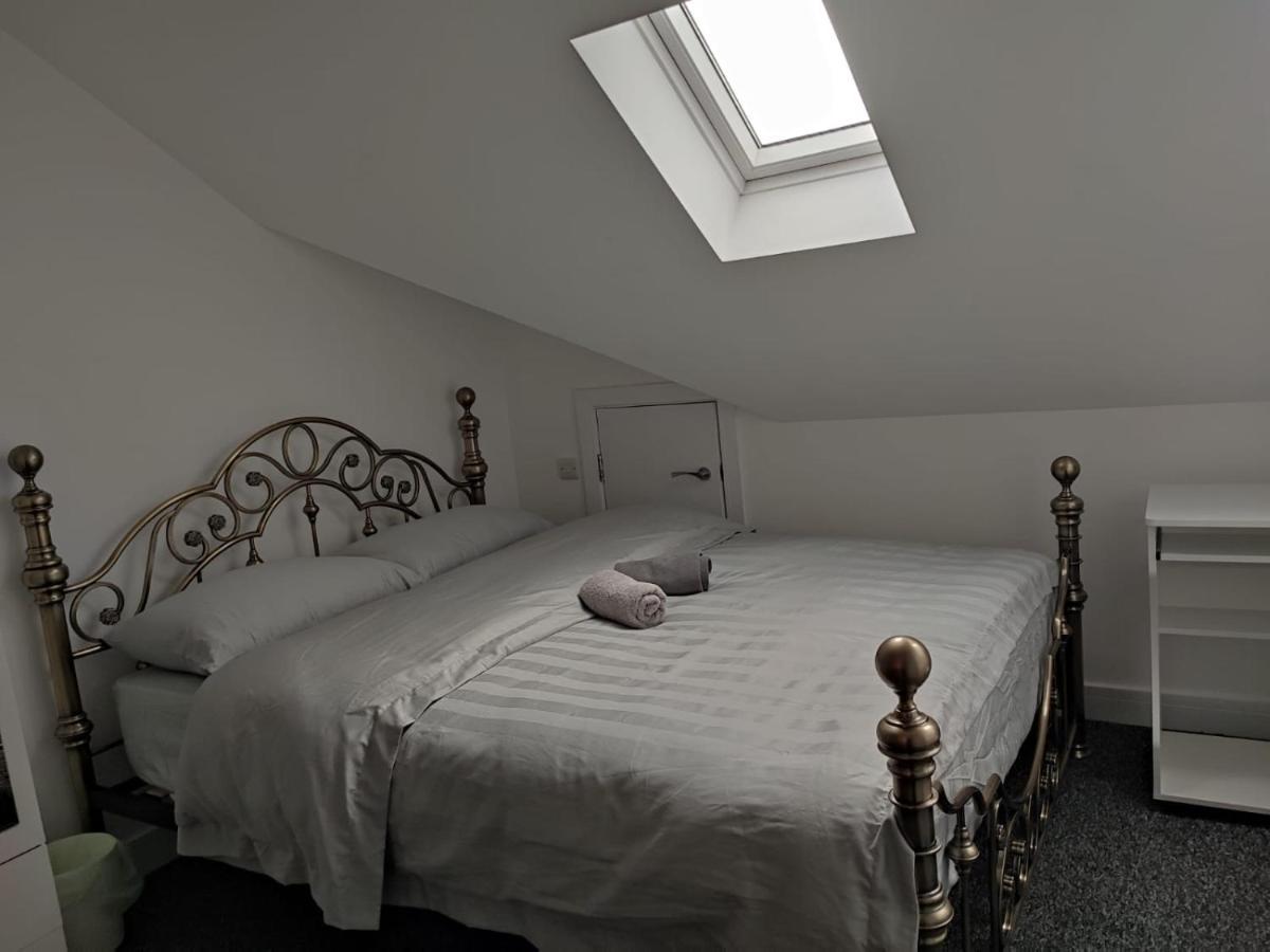 Rahal Ilford Apartment ภายนอก รูปภาพ
